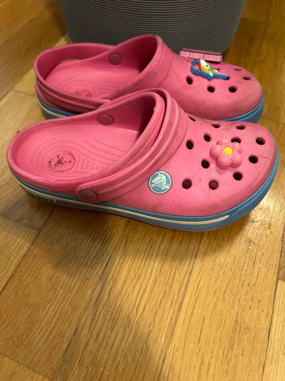 Girl’s pink Croc slip on waterproof clogs